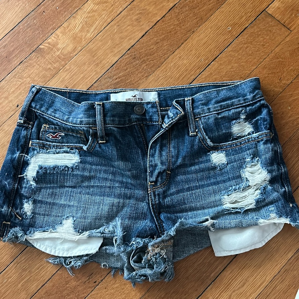 Hollister shorts!